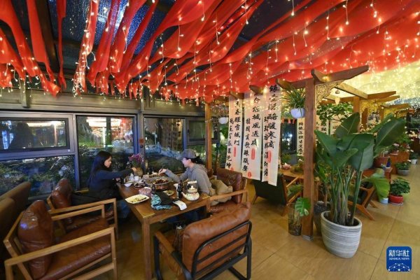 中祥网 四中全会精神在基层丨四川甘孜接待游客量创同期历史新高